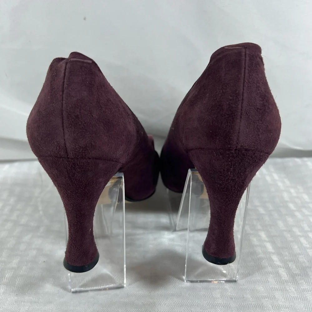 7003: Bally Juliette Plum Suede Pleated Pumps US 8.5 M